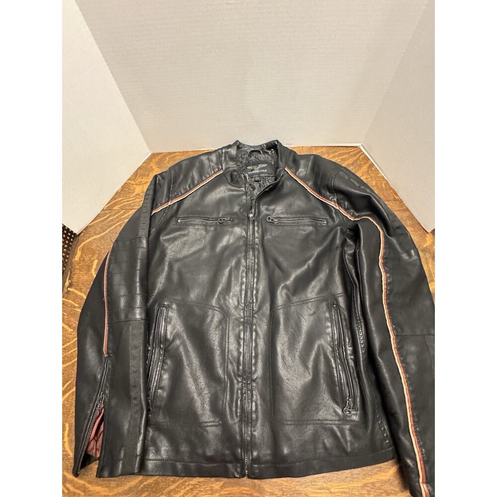 Wilson's Cycle Black Leather Motorcycle Jacket with Zip Pockets / Stripes Size L